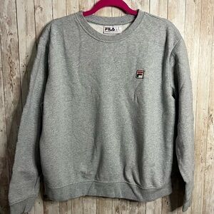 3/$15 ☮️ 💚 FILA Grey Crewneck Sweatshirt